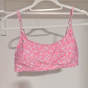 Pink swimsuit top! Size: L